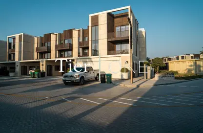 Villa - 5 Bedrooms - 6 Bathrooms for sale in Villa Amalfi - Jumeirah Bay Island - Jumeirah - Dubai