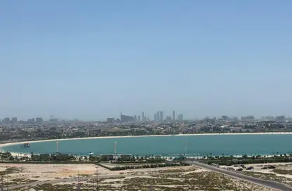 شقة - 2 غرف نوم - 3 حمامات للبيع في الخان - الشارقة