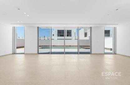Villa - 5 Bedrooms - 6 Bathrooms for sale in Sunrise Living at Jumeirah Park - District 9 - Jumeirah Park - Dubai