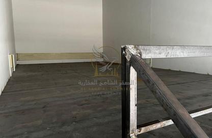 Warehouse - Studio - 1 Bathroom for rent in Al Jurf Industrial 1 - Al Jurf Industrial - Ajman