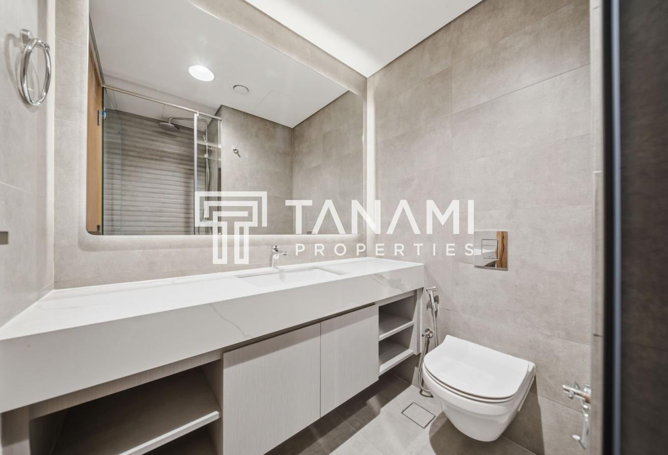 Modern Smart Home | Fully Furnished | Chiller Free photo 9