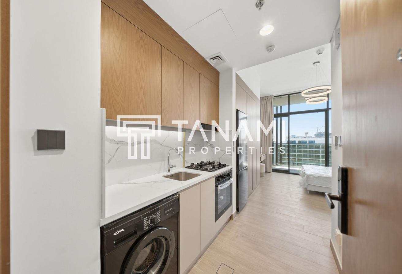 Modern Smart Home | Fully Furnished | Chiller Free photo 5