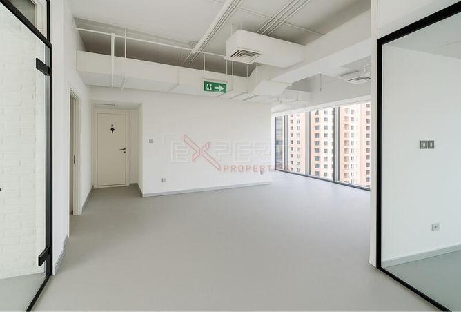 82390467 - Property Image 3