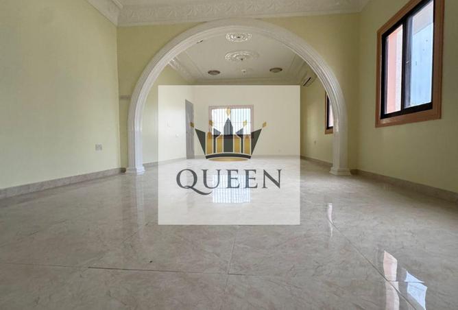 104120783 - Property Image 3