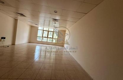 Apartment - Studio - 1 Bathroom for rent in Al Majaz 2 - Al Majaz - Sharjah Apartment - Studio - 1 Bathroom for rent in Al Majaz 2 - Al Majaz - Sharjah