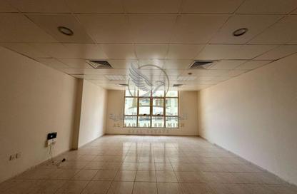 Apartment - Studio - 1 Bathroom for rent in Al Majaz 2 - Al Majaz - Sharjah Apartment - Studio - 1 Bathroom for rent in Al Majaz 2 - Al Majaz - Sharjah