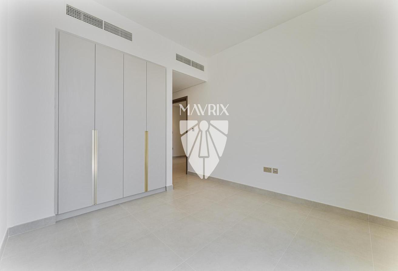 Move In Ready | Own Garden | Best Deal | Big Plot photo 7