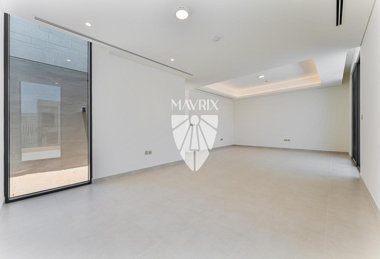 Move In Ready | Own Garden | Best Deal | Big Plot photo 12