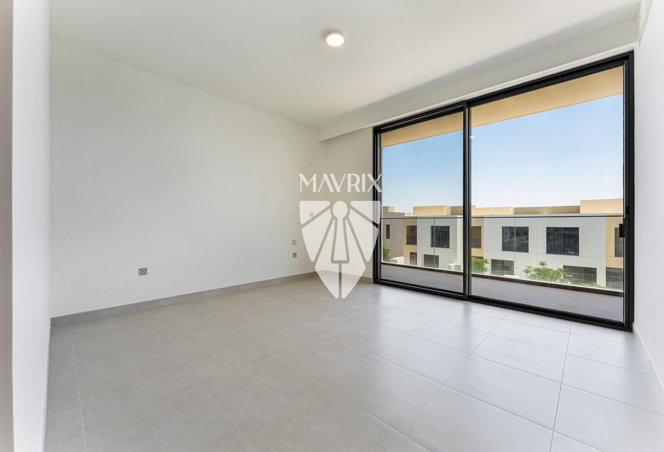 Move In Ready | Own Garden | Best Deal | Big Plot photo 14