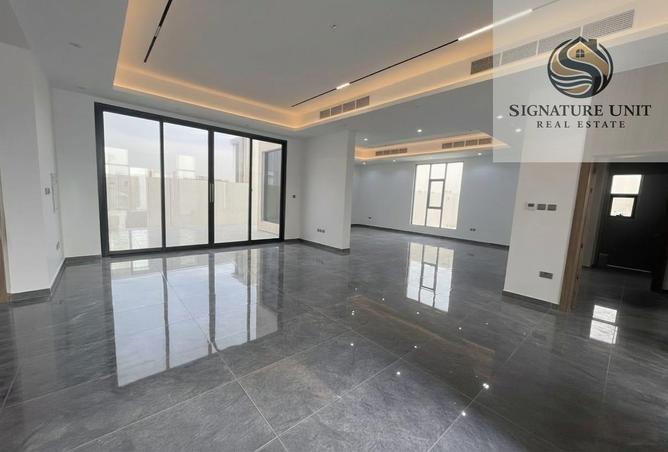 77801618 - Property Image 2