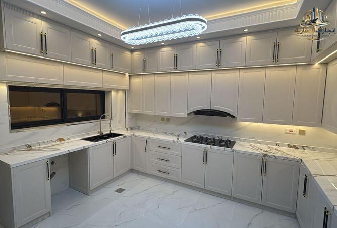 78589693 - Property Image 3