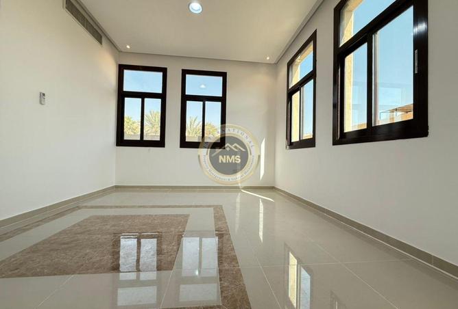 92277320 - Property Main Image