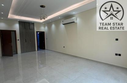 Villa - 5 - 7 for rent in Al Helio Downtown - Al Helio - Ajman Villa - 5 - 7 for rent in Al Helio Downtown - Al Helio - Ajman