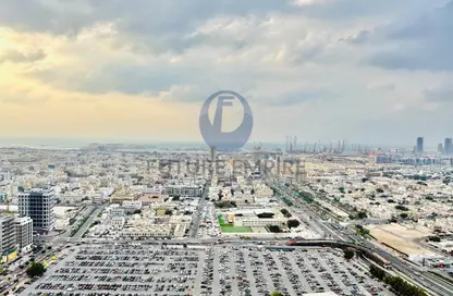 شقة - 2 غرف نوم - 3 حمامات للايجار في برج دوجا - شارع الشيخ زايد - دبي