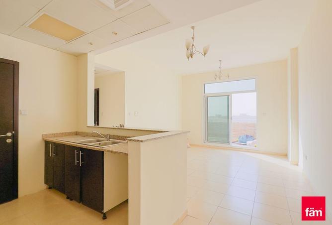 76163030 - Property Image 3