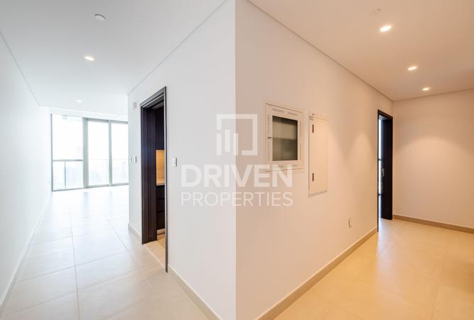 Desirable Bright Unit | Prestigious Location photo 3