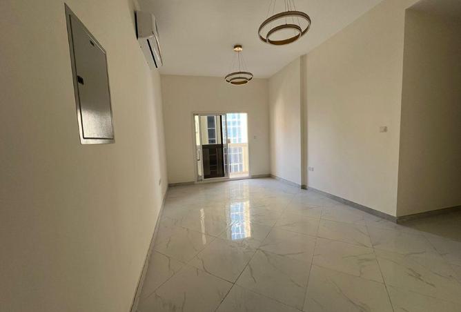 2OuFZdFYu3c - Property Image 2