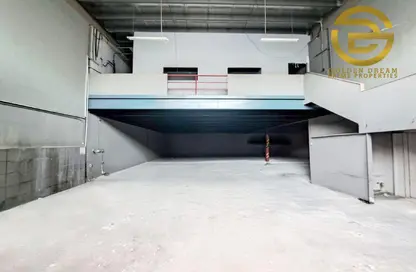 Warehouse - Studio - 1 Bathroom for rent in Al Quoz Industrial Area 3 - Al Quoz Industrial Area - Al Quoz - Dubai