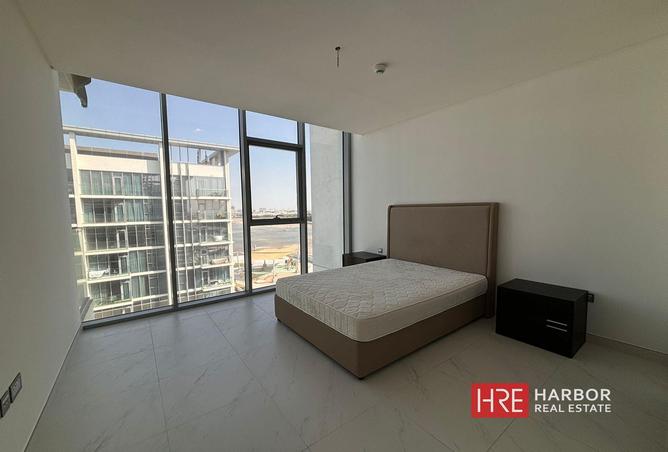 53573902 - صورة العقار 3