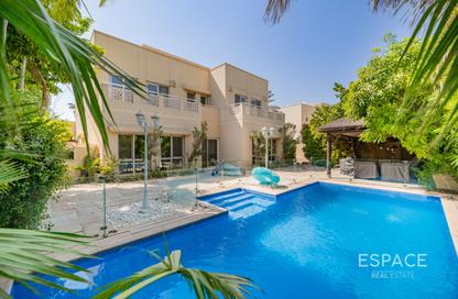 Villa - 5 - 5 for rent in Meadows 7 - Meadows - Dubai Villa - 5 - 5 for rent in Meadows 7 - Meadows - Dubai