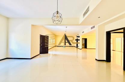 Villa - 5 - 7 for rent in Barashi - Al Badie - Sharjah