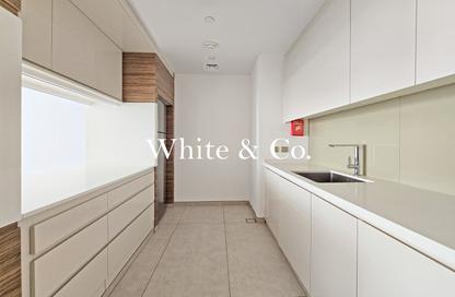 Apartment - 1 Bedroom - 2 Bathrooms for sale in Banyan Tree Residences Hillside Dubai - Jumeirah Lake Towers - Dubai