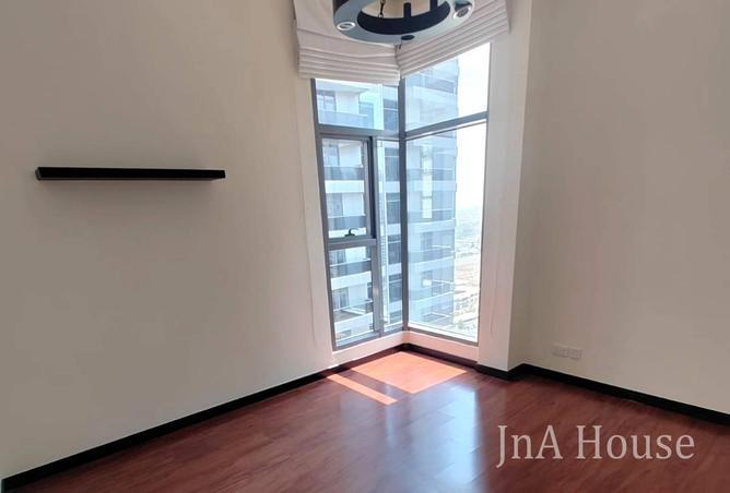 UNFURNISHED I CITY VIEW I SPACIOUS I READY TO MOVE photo 3