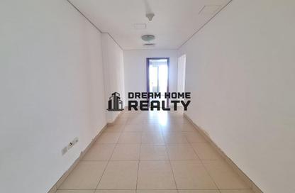 Apartment - 2 Bedrooms - 2 Bathrooms for rent in Al Khan Corniche - Al Khan - Sharjah