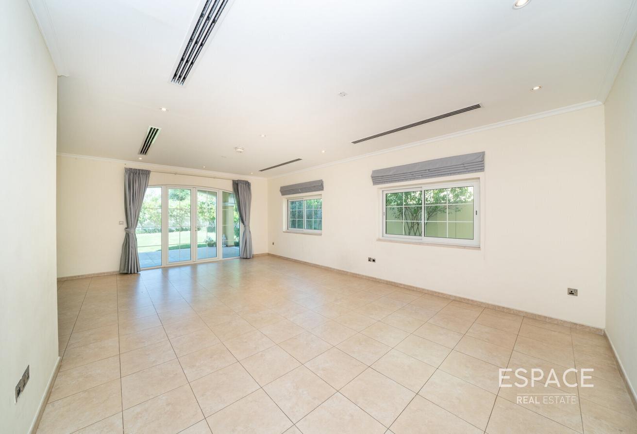 Extended Legacy Large Villa | 7553 SQFT | 3 Beds photo 2