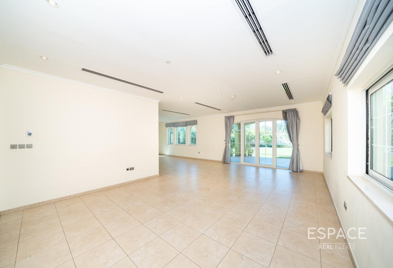 Extended Legacy Large Villa | 7553 SQFT | 3 Beds photo 3