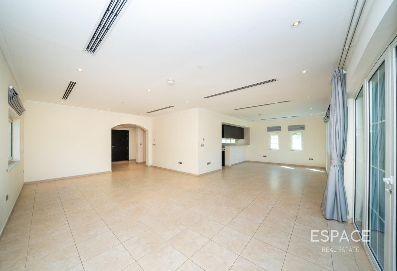 Extended Legacy Large Villa | 7553 SQFT | 3 Beds photo 4