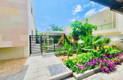 Apartment - 4 Bedrooms - 5 Bathrooms for rent in Nasma Residence - Al Tai - Sharjah