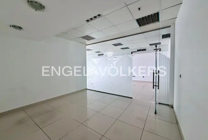 156054115 - Property Image 3
