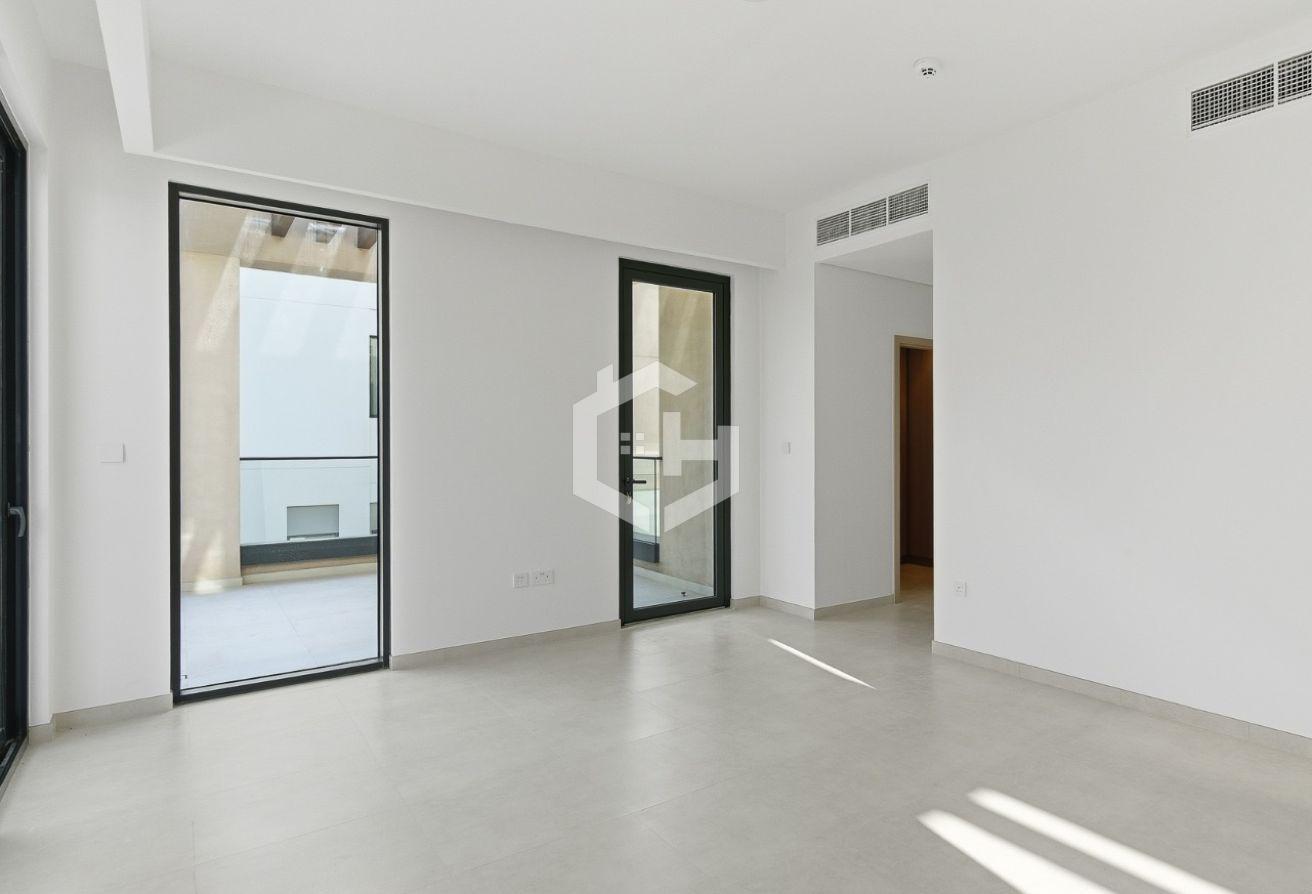 4 Bedroom Plus Maid | Single Row | Best Location photo 12
