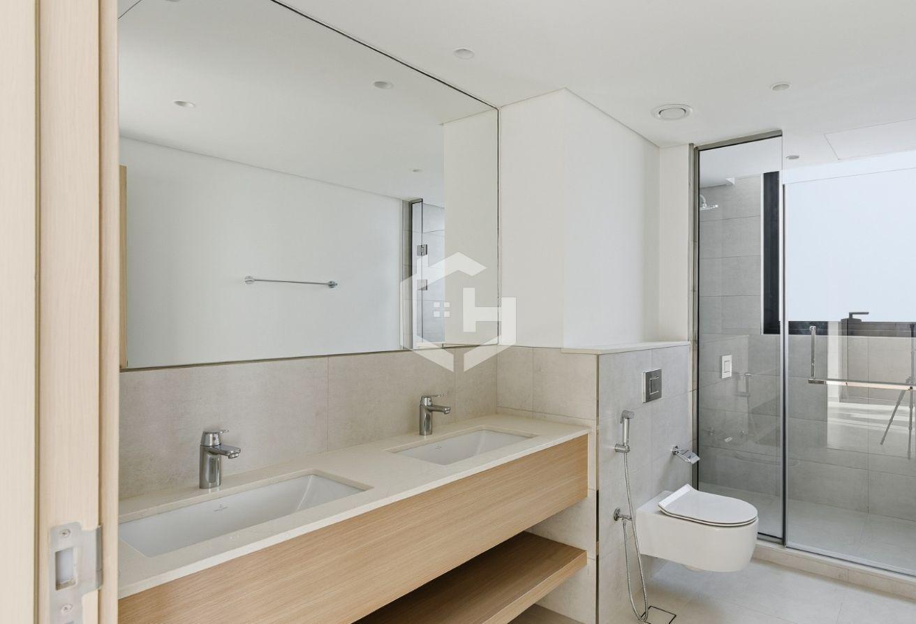4 Bedroom Plus Maid | Single Row | Best Location photo 10