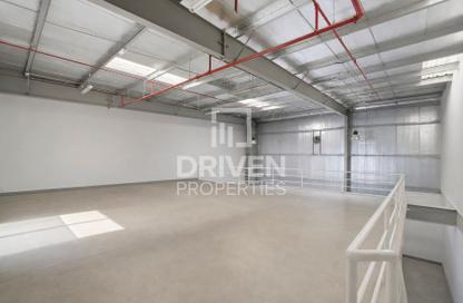 Warehouse - Studio - 1 for rent in Ras Al Khor Industrial 3 - Ras Al Khor - Dubai