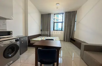 Apartment - Studio - 1 Bathroom for rent in O2 Tower - District 14 - Jumeirah Village Circle - Dubai