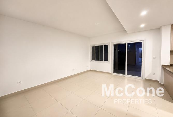 Well Maintained | Spacious | 2bed +Maids Room — photo 2