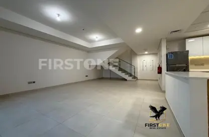 دوبلكس - 2 غرف نوم - 3 حمامات للبيع في أبراج راديانت فيوز - مدينة الأضواء - جزيرة الريم - أبوظبي