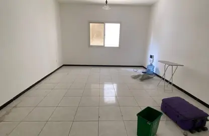 Apartment - 1 Bathroom for rent in Al Majaz 2 - Al Majaz - Sharjah