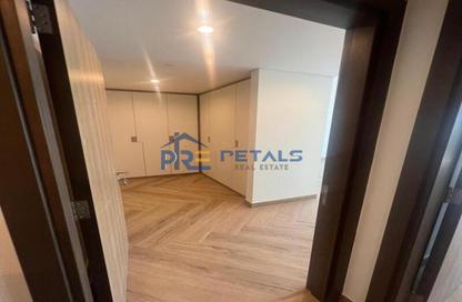 Apartment - 2 Bedrooms - 3 Bathrooms for rent in 1 Residences - 2 - 1 Residences - Al Kifaf - Bur Dubai - Dubai