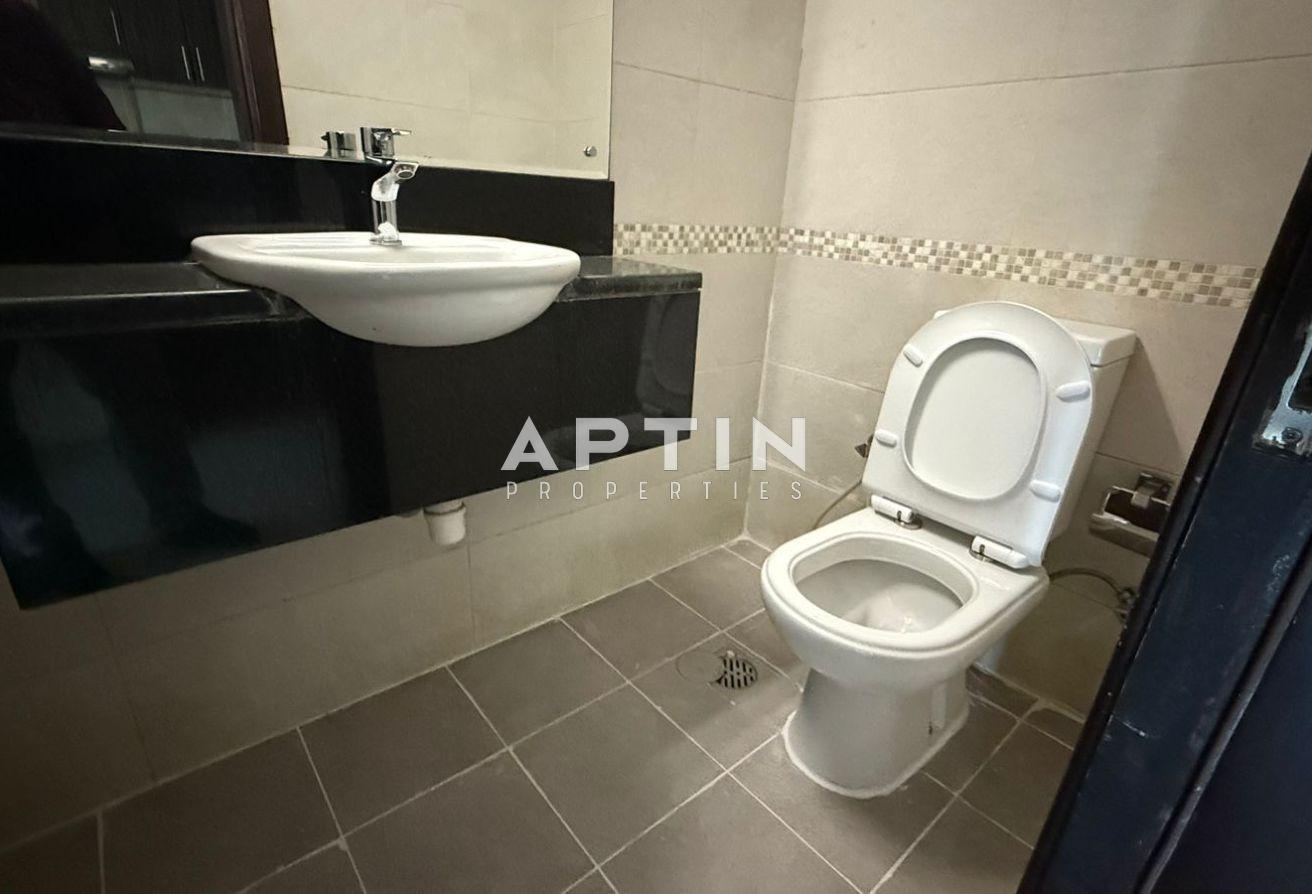 Well-Planned 1BHK | 2 Baths | Balcony | Mazaya 5 photo 8