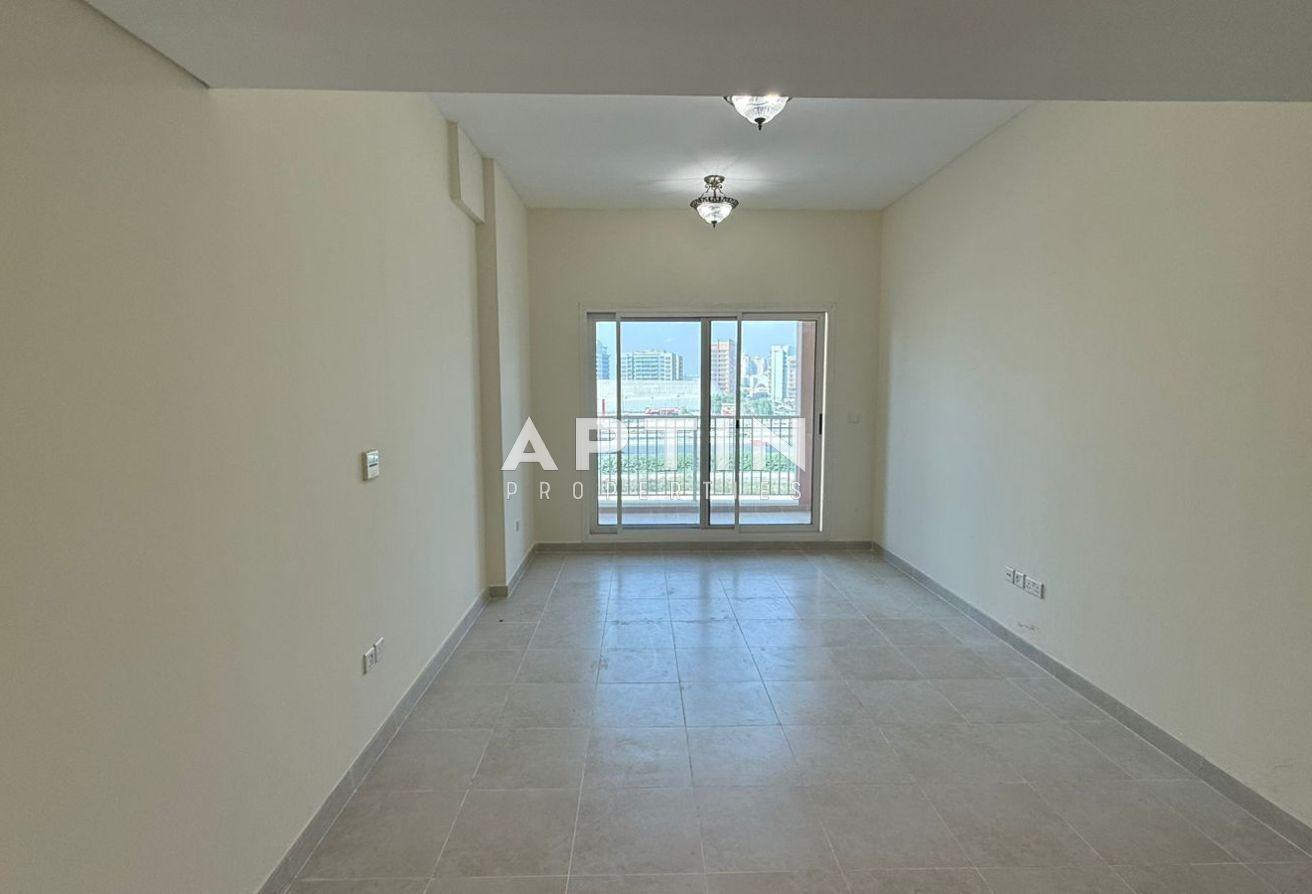 Well-Planned 1BHK | 2 Baths | Balcony | Mazaya 5 photo 12