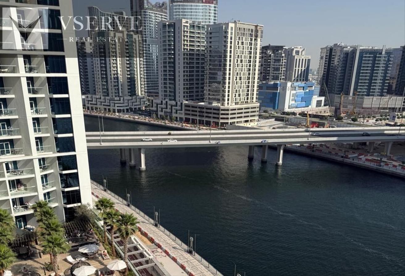 Skyline Elegance | Canal View | Prime Location photo 7