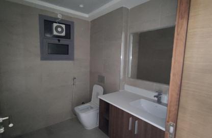 Apartment - 2 Bedrooms - 3 Bathrooms for sale in Gulfa Towers - Al Rashidiya 1 - Al Rashidiya - Ajman