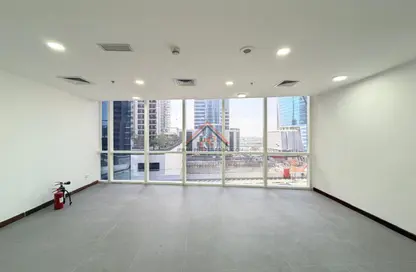 مكتب - استوديو للايجار في برج بارك لين - الخليج التجاري - دبي