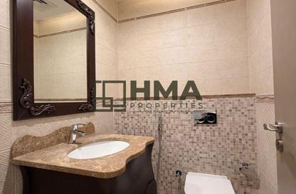 Apartment - 2 Bedrooms - 3 Bathrooms for rent in Al Garhoud - Dubai