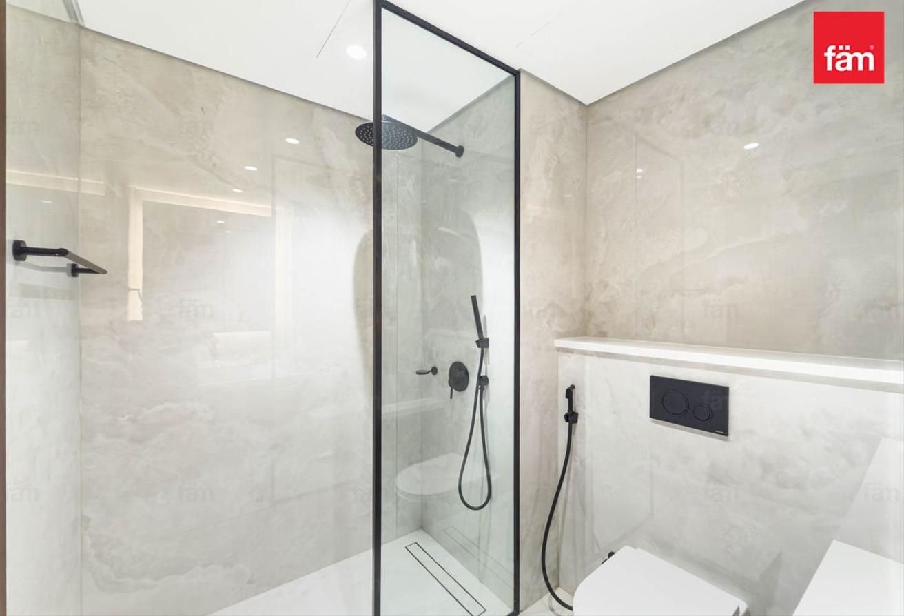 1 Bedroom | Fully Furnished | Mid Floor | Vacant photo 13