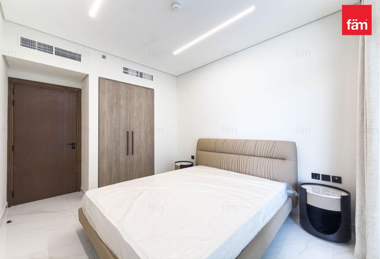 1 Bedroom | Fully Furnished | Mid Floor | Vacant photo 12