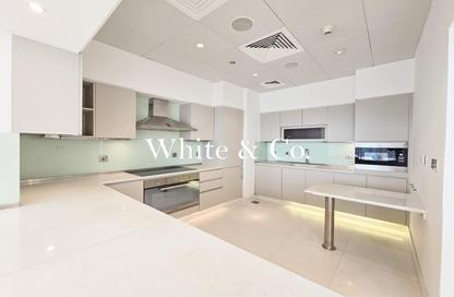 Apartment - 3 Bedrooms - 4 Bathrooms for rent in Tanzanite - Tiara Residences - Palm Jumeirah - Dubai
